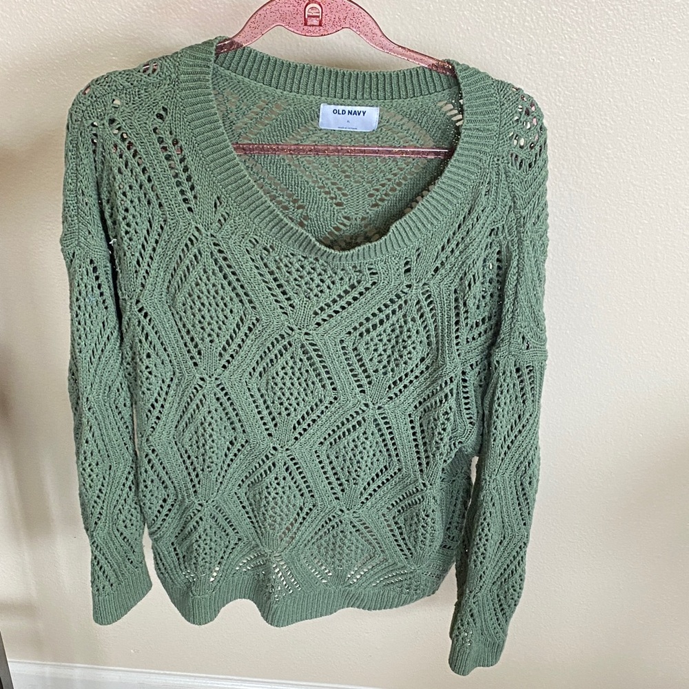 Old Navy Women's Sage V-Neck Sweater